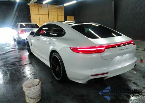 2017 Porsche Panamera Turbo из США, поврежденный, VIN WP0AF2A77HL151311